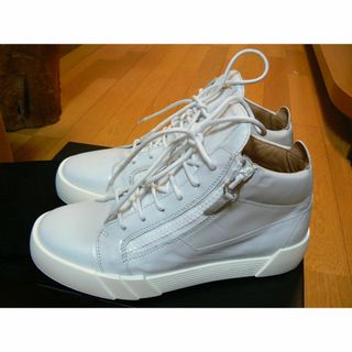 GIUZEPPE ZANOTTI - ジュゼッペザノッティ ゴールド チェーン GIUZEPPE ZANOTTI - ジュゼッペザノッティ ゴールド チェーン