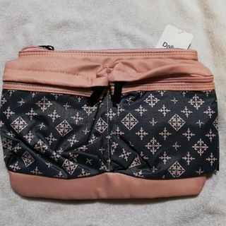 デイリーラシット(Daily russet)の新品　Dailyrussetのピンクショルダーバック(ショルダーバッグ)