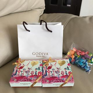 GODIVA-ゴディバ チョコレート バレンタイン限定 4粒入り 2箱(菓子/デザート)