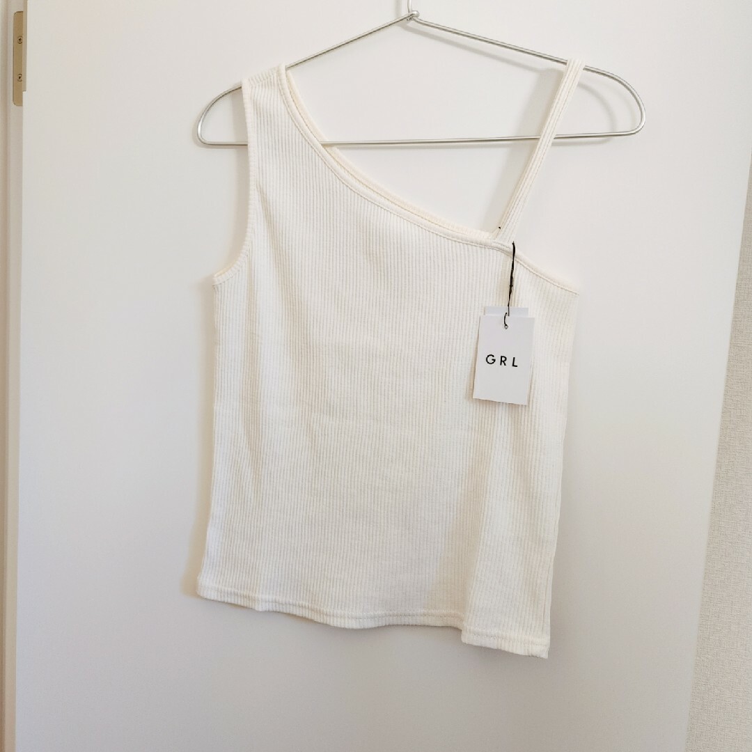 GRL(グレイル)の【新品】GRL白タンクトップ　グレイル レディースのトップス(タンクトップ)の商品写真