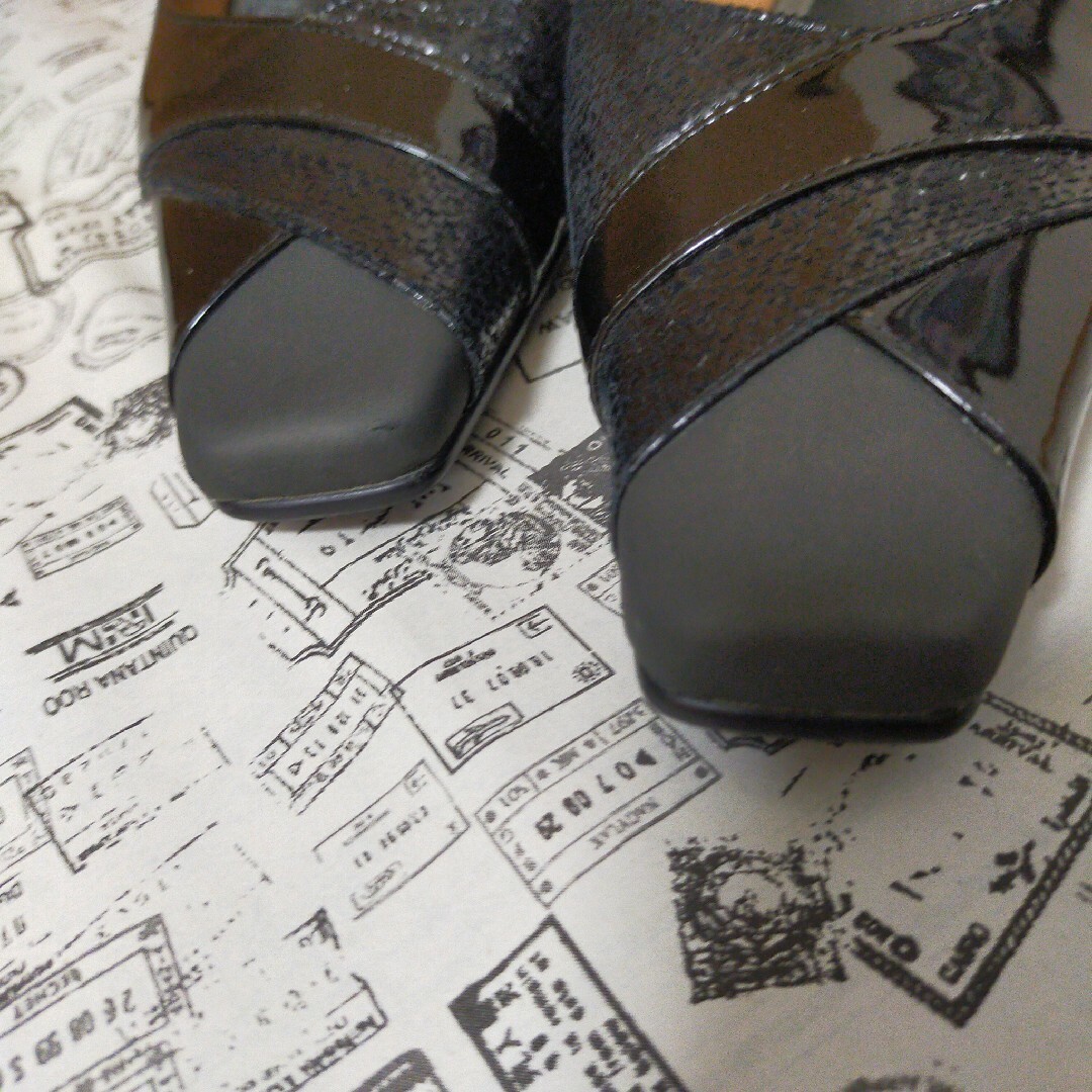Trussardi(トラサルディ)のトラサルディ パンプス 美品 24.0 レディースの靴/シューズ(ハイヒール/パンプス)の商品写真