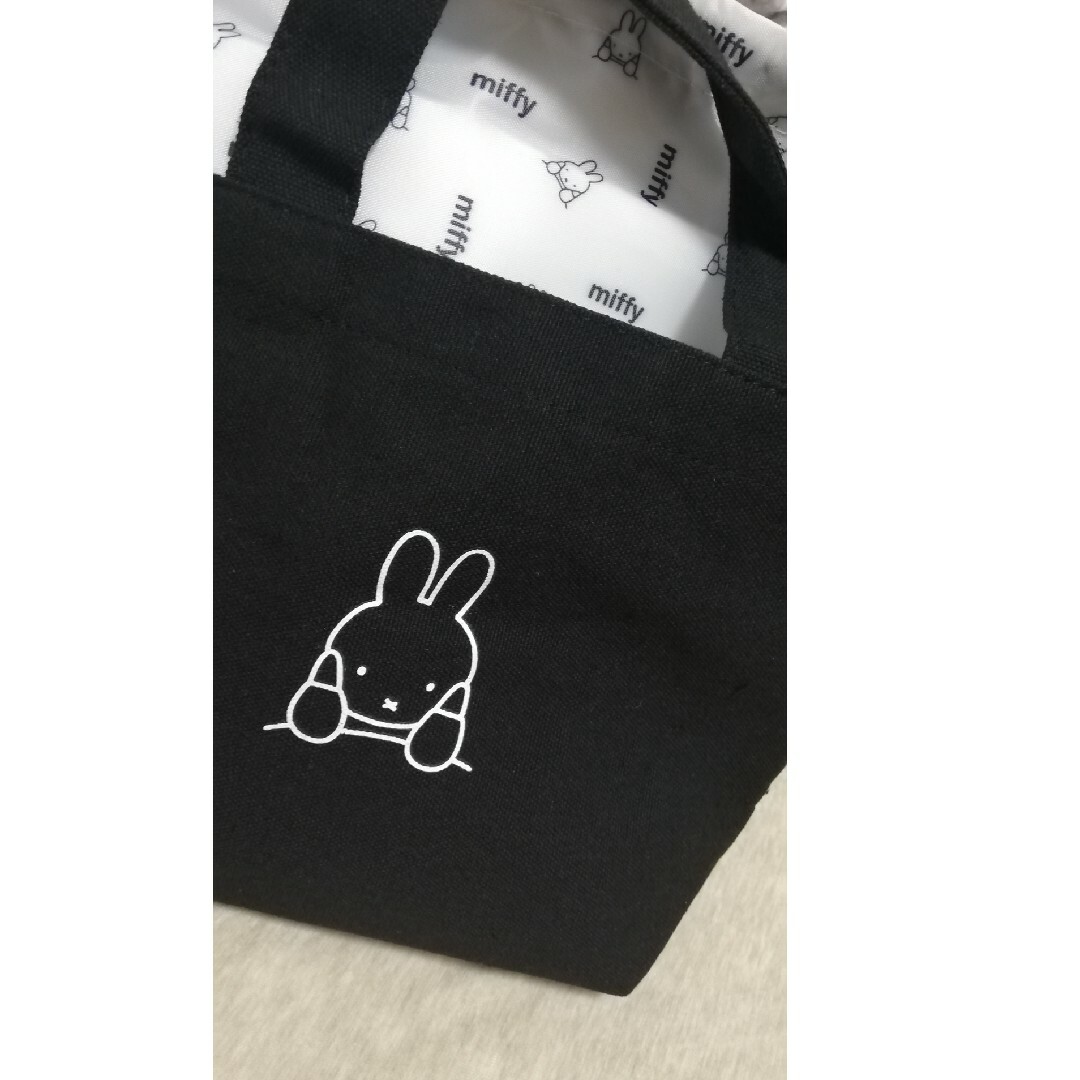 miffy(ミッフィー)のりん様専用★miffy　保冷・保温ランチトートセット インテリア/住まい/日用品のキッチン/食器(弁当用品)の商品写真