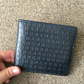 マークバイマークジェイコブス(MARC BY MARC JACOBS)のマークバイマークジェイコブズ 二つ折り財布(折り財布)