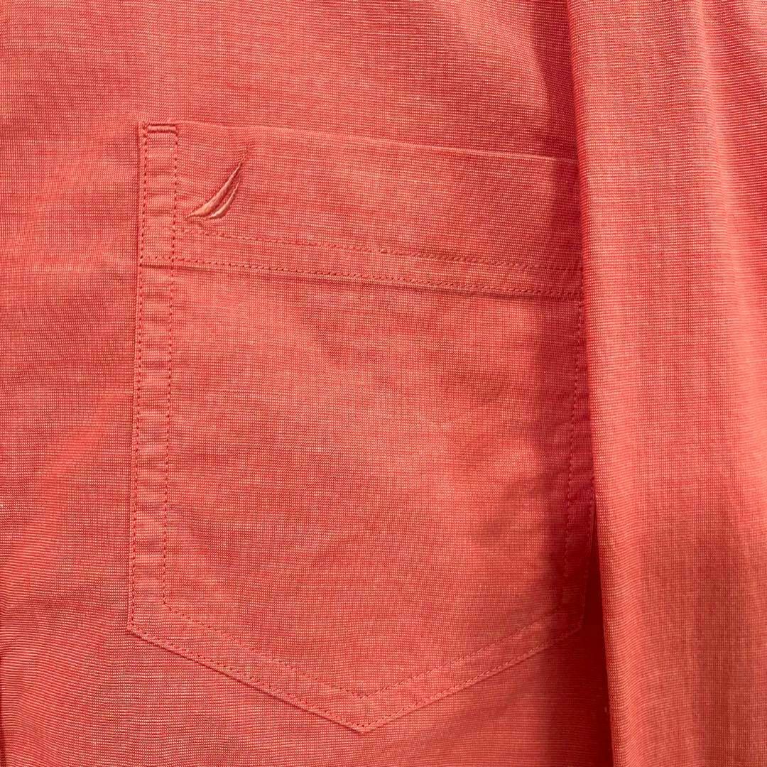 NAUTICA(ノーティカ)のアメリカ古着　NAUTICAノーティカ　長袖刺繍ロゴBDシャツ　サイズMサーモン メンズのトップス(シャツ)の商品写真