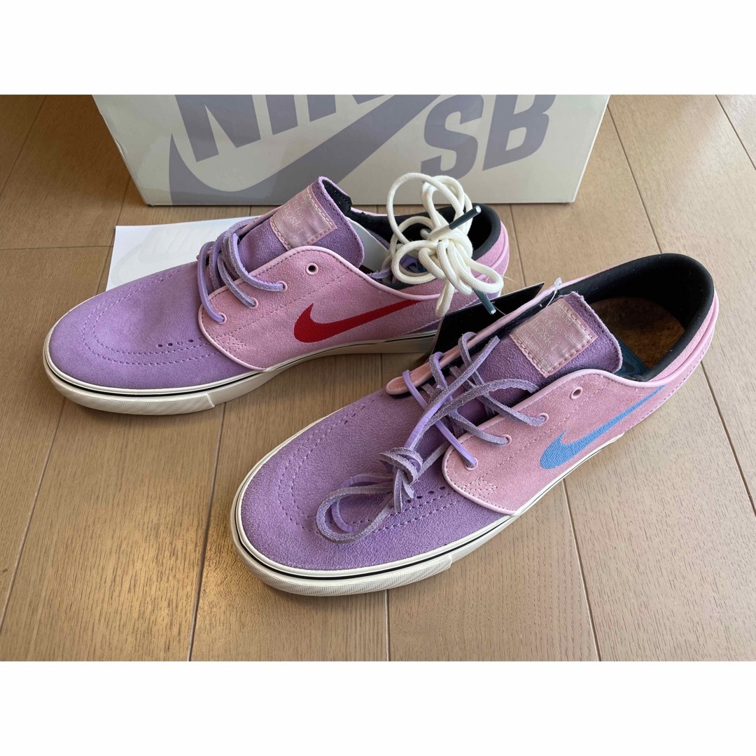 NIKE(ナイキ)の【10】NIKE SB ZOOM JANOSKI OG+ 27.0cm メンズの靴/シューズ(スニーカー)の商品写真