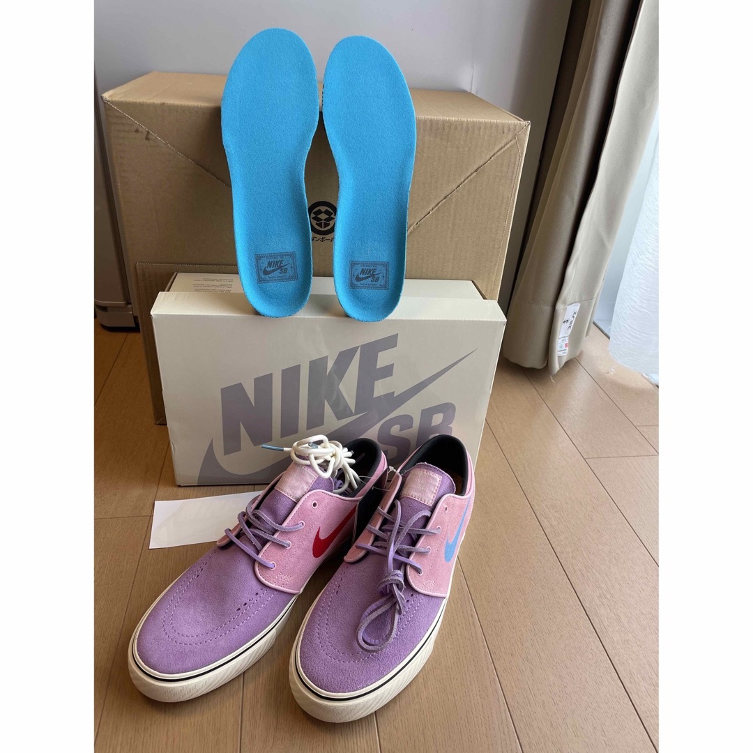 NIKE(ナイキ)の【10】NIKE SB ZOOM JANOSKI OG+ 27.0cm メンズの靴/シューズ(スニーカー)の商品写真