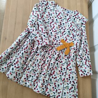 値下げ中❣️新品✨キッズ 花柄 ワンピース