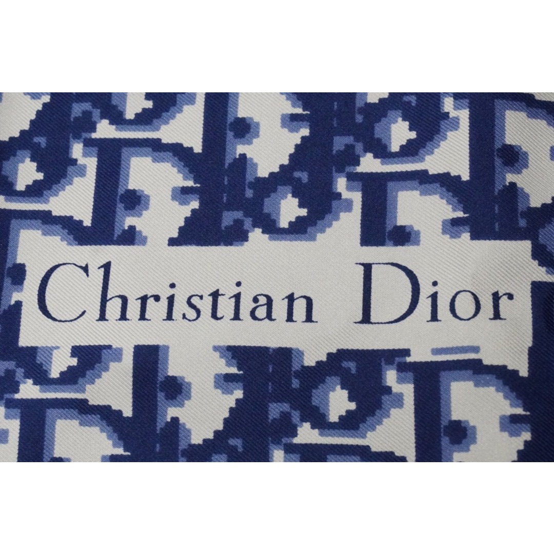 Christian Dior(クリスチャンディオール)のChristianDior クリスチャンディオール スカーフ トロッター柄 ブランドロゴ Y-TK-03 シルク ブルー ネイビー 美品 中古 52890 レディースのファッション小物(バンダナ/スカーフ)の商品写真