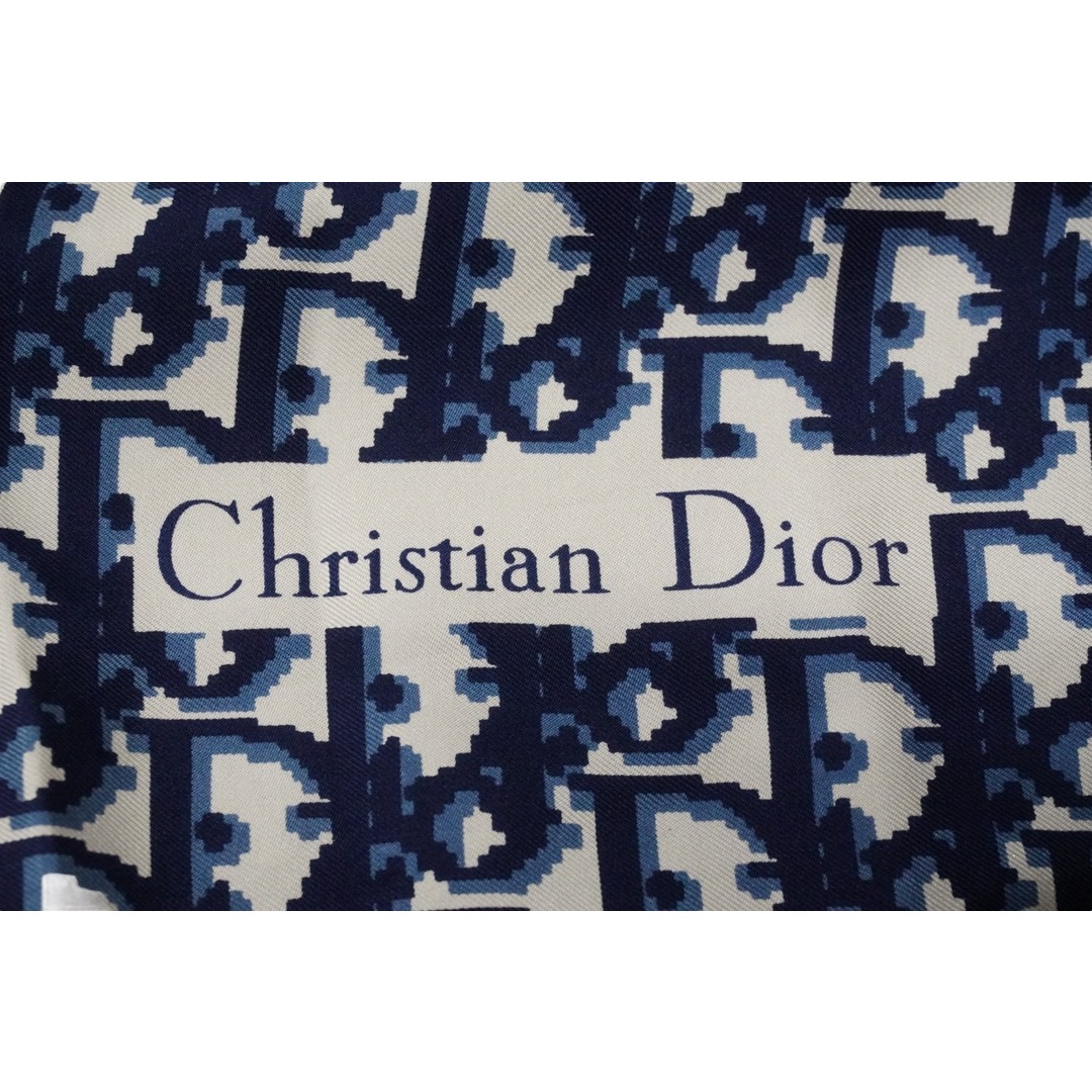 Christian Dior(クリスチャンディオール)のChristianDior クリスチャンディオール スカーフ トロッター柄 ブランドロゴ C-TK286 シルク ネイビー ブルー 美品 中古 52891 レディースのファッション小物(バンダナ/スカーフ)の商品写真