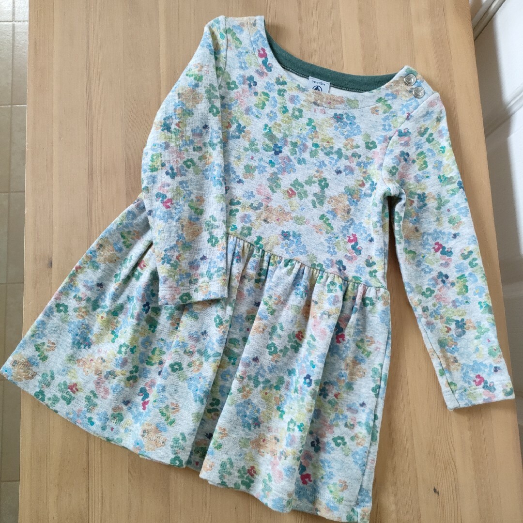 PETIT BATEAU(プチバトー)のプチバトー　ワンピース　95cm キッズ/ベビー/マタニティのキッズ服女の子用(90cm~)(ワンピース)の商品写真