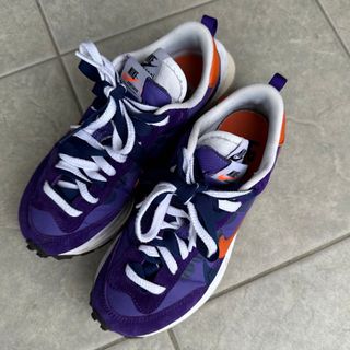 サカイ(sacai)の最終値下げ　sacai nike ヴェイパーワッフル　23(スニーカー)