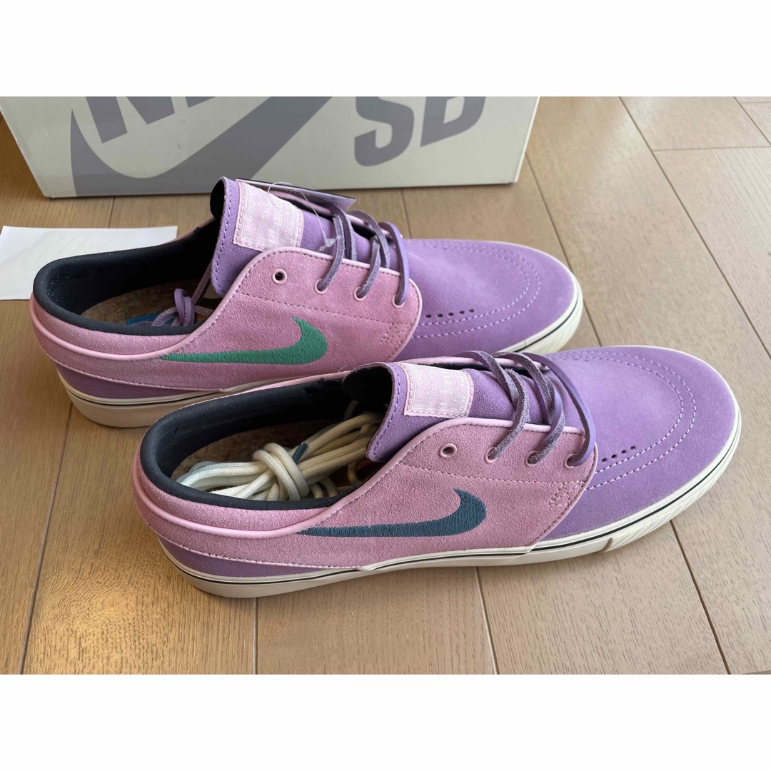 NIKE(ナイキ)の【9】NIKE SB ZOOM JANOSKI OG+ 27.0cm メンズの靴/シューズ(スニーカー)の商品写真