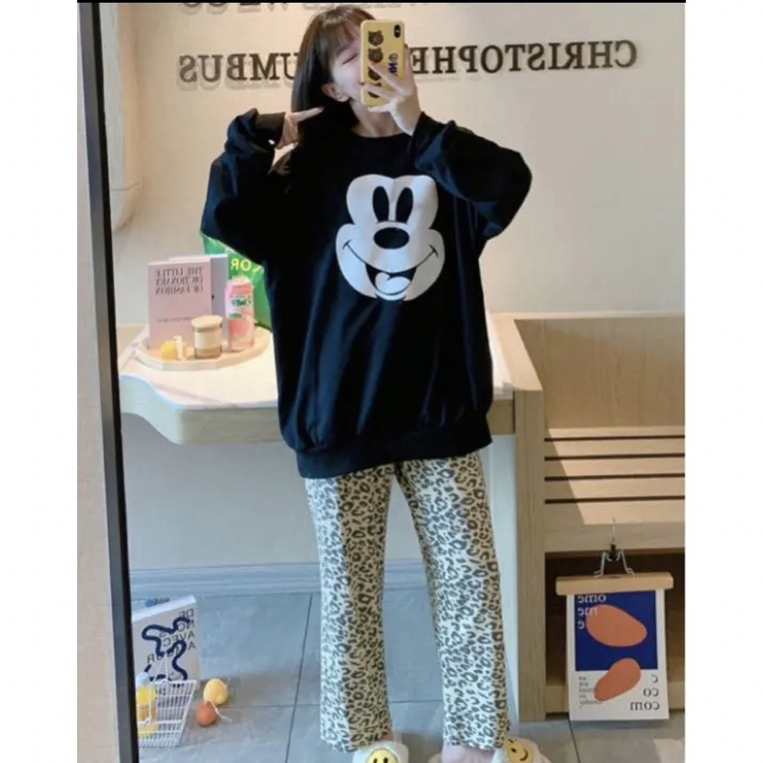 欧米風、レディース、長袖、可愛いミキちゃんと豹柄パンツパジャマセットアッ レディースのルームウェア/パジャマ(ルームウェア)の商品写真