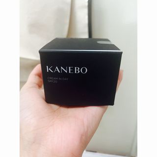 カネボウ(Kanebo)の【新品】KANEBO カネボウ クリーム イン デイ　40g (化粧下地)