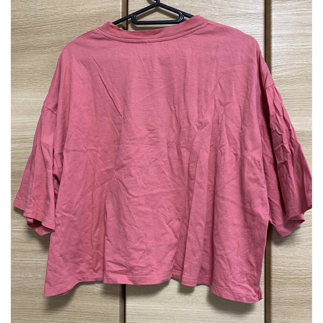 GU(ジーユー)のTシャツ ポケモン　GU ジーユー　ピカチュウ　ピンク　クロップド　半袖　夏 レディースのトップス(Tシャツ(半袖/袖なし))の商品写真