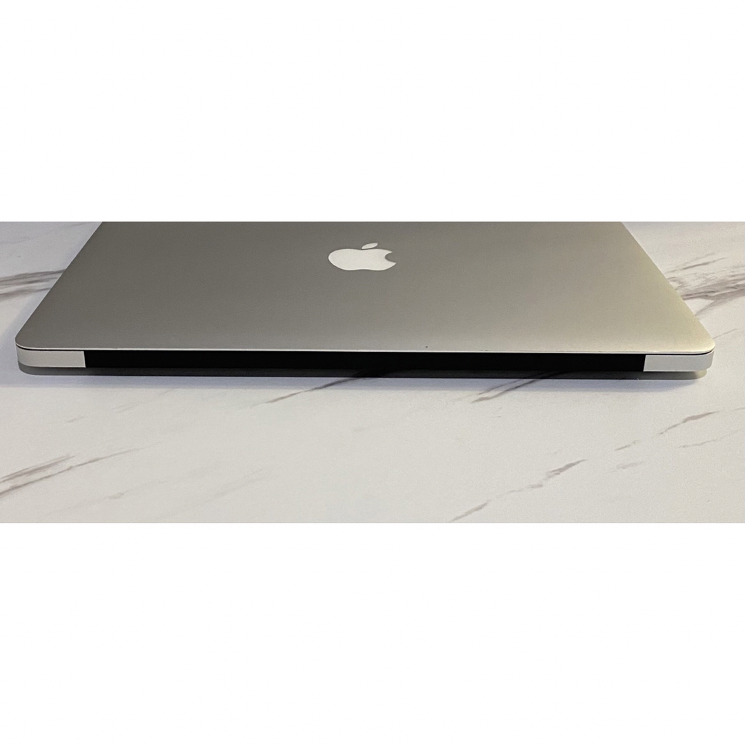 MacBook Air 13inch i5 8GB 128GB 2015