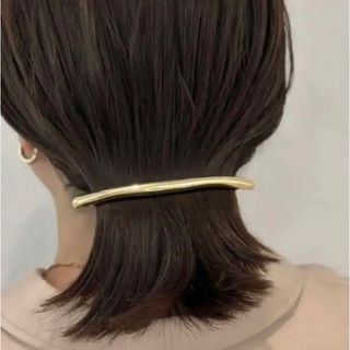 ローリーズファーム(LOWRYS FARM)のメタルバレッタゴールドシルバー  淡色 スリムバレッタ バレッタヘアクリップ歪み(バレッタ/ヘアクリップ)