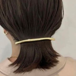 スメリー(SMELLY)のメタルバレッタゴールドシルバー  淡色 スリムバレッタ バレッタヘアクリップ歪み(バレッタ/ヘアクリップ)