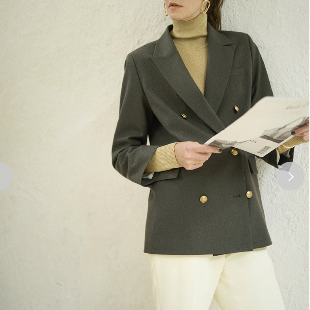 Mila Owen(ミラオーウェン)のMilaOwen/金ボタンジャケット レディースのジャケット/アウター(テーラードジャケット)の商品写真
