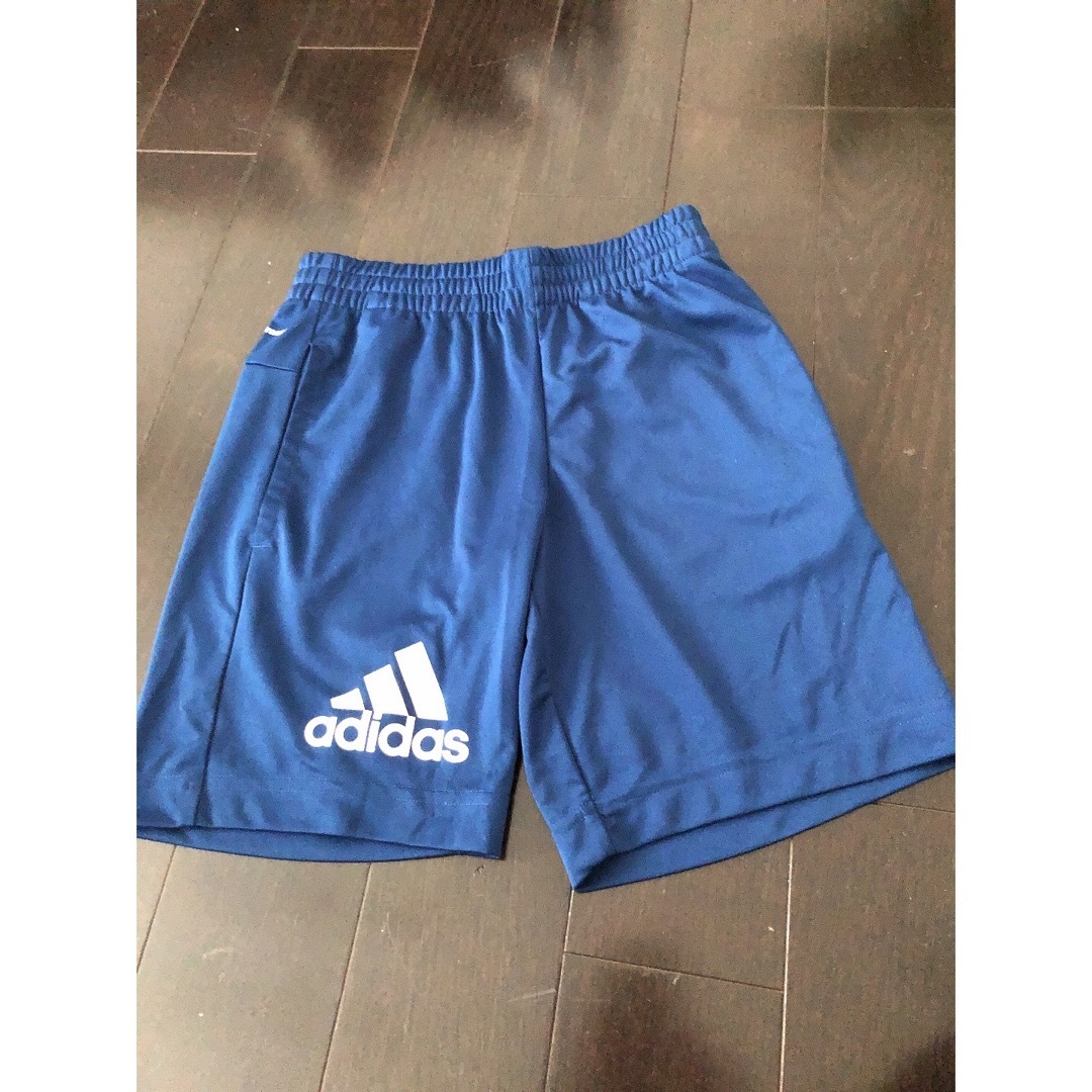 adidas(アディダス)の[adidas] 美品130センチハーフパンツ キッズ/ベビー/マタニティのキッズ服男の子用(90cm~)(パンツ/スパッツ)の商品写真