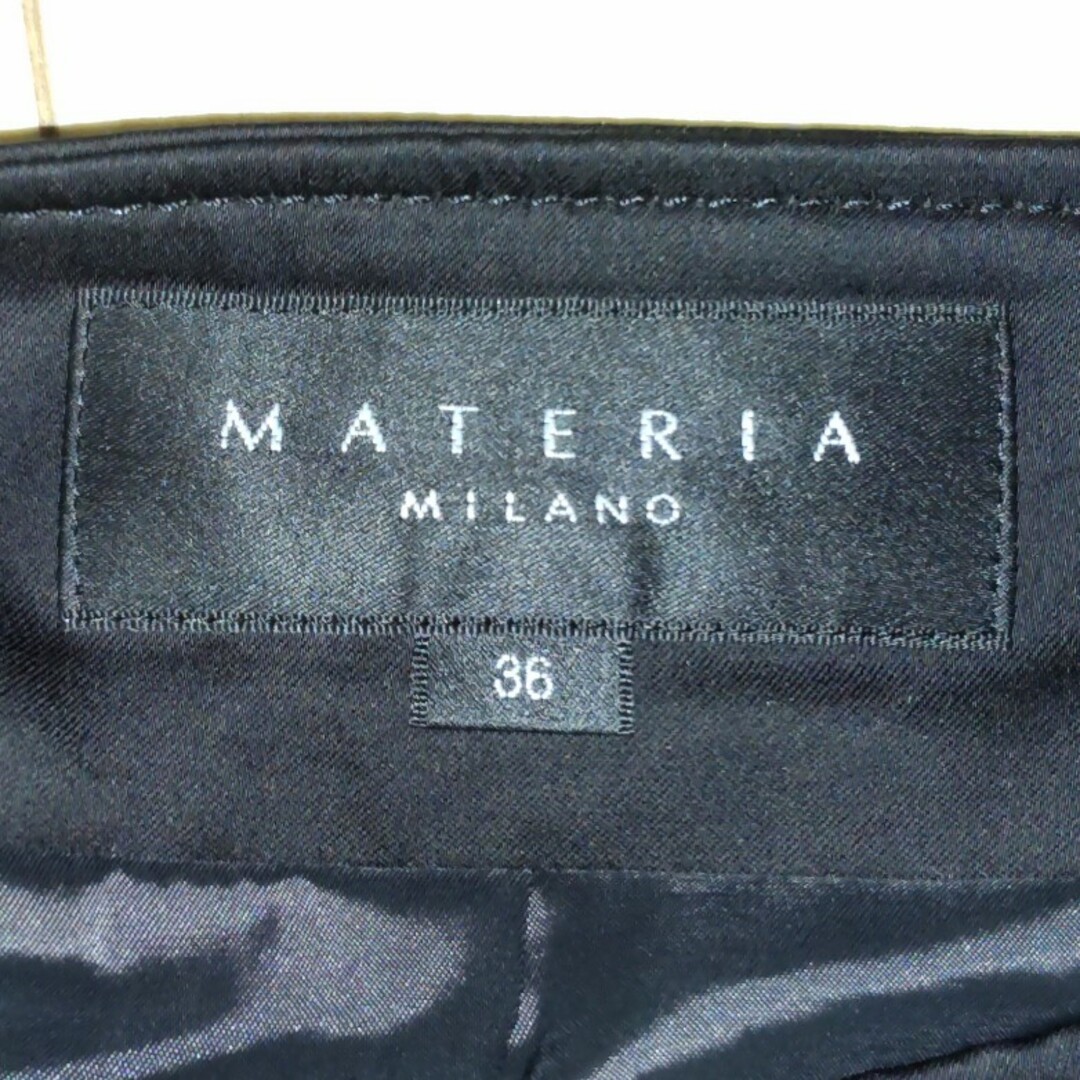 MATERIA(マテリア)のMATERIA レディーススカート 黒 レディースのスカート(ひざ丈スカート)の商品写真