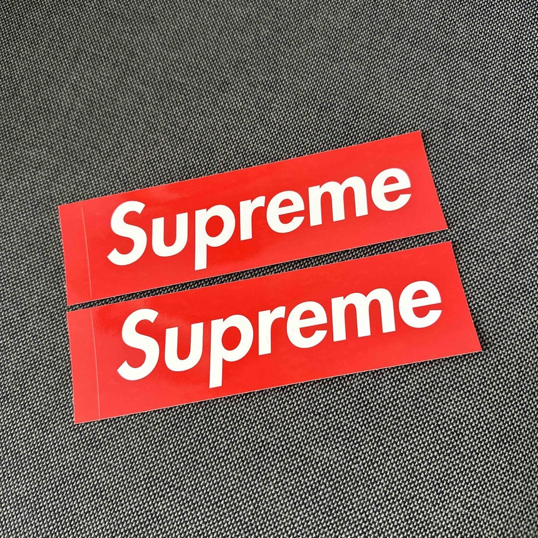 Supreme(シュプリーム)のsupreme シュプリーム ステッカー 19×5.7センチ 自動車/バイクのバイク(ステッカー)の商品写真