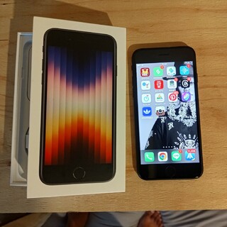 アイフォーン(iPhone)のiPhone SE(第3世代) ブラック 128GB simフリー apple(スマートフォン本体)