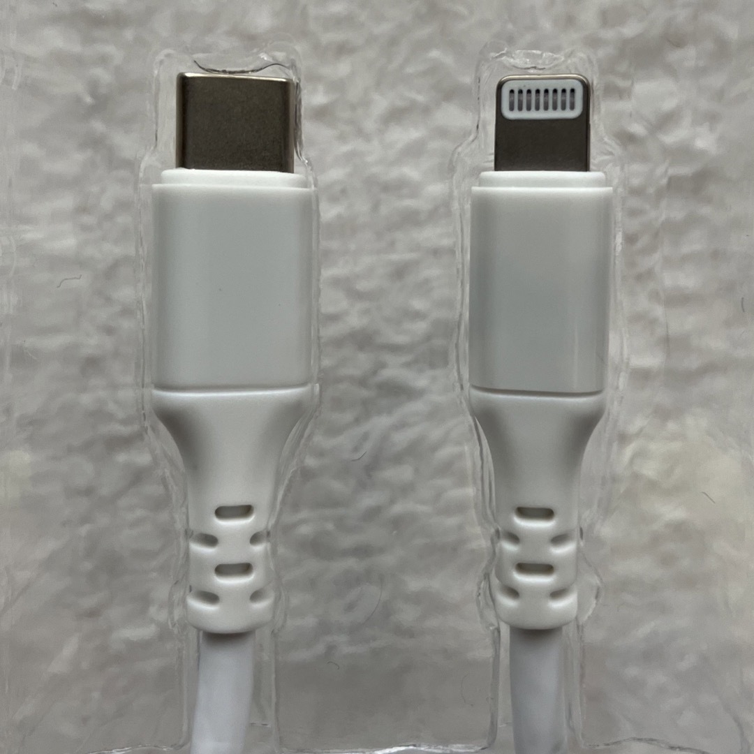 【未使用】ライトニングケーブル 【USB Type C】 スマホ/家電/カメラのPC/タブレット(PC周辺機器)の商品写真