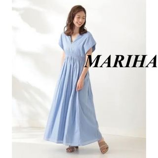 マリハ(MARIHA)の【新品未使用タグ付き】MARIHA 夏の光のドレス　ブルー　完売品　NOBLE(ロングワンピース/マキシワンピース)