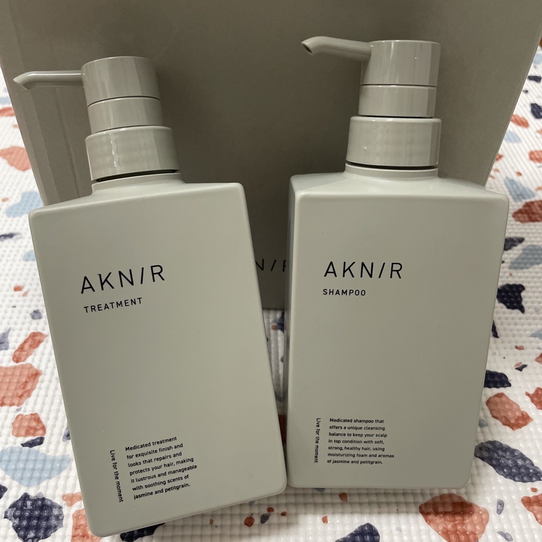 AKNIR アクニー 薬用シャンプー&トリートメント本体とリフィルセット ...