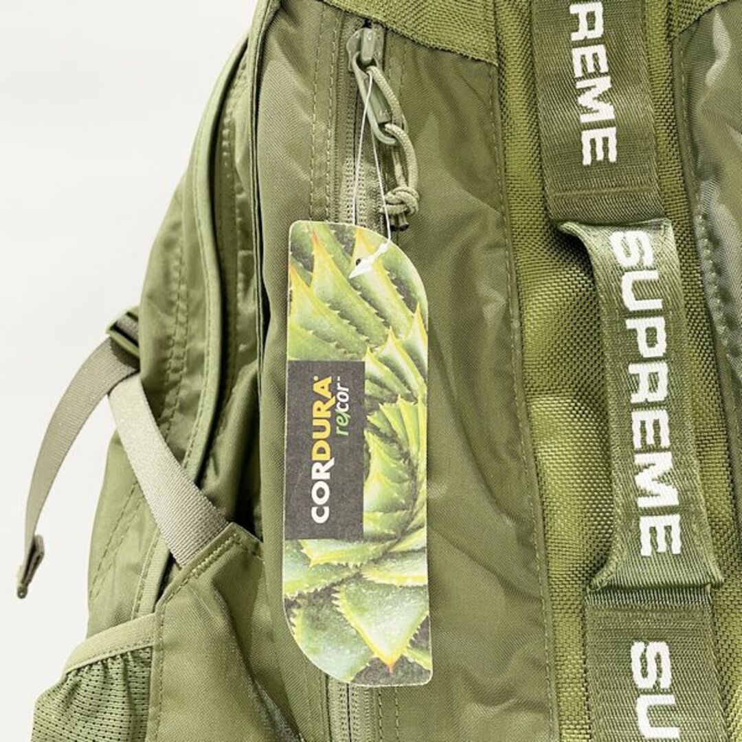 Supreme(シュプリーム)の3月17日まで限定特価 Supreme Supreme 22aw Backpack green リュック・デイパック 未使用 レディースのバッグ(リュック/バックパック)の商品写真