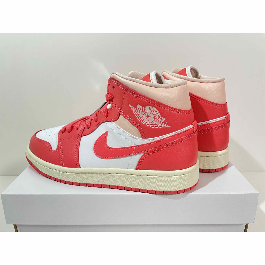 Jordan Brand（NIKE） - 【新品】24.5cm NIKE WMNS エアジョーダン1