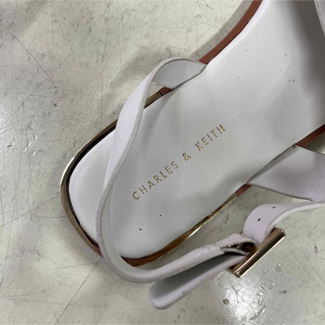 Charles and Keith(チャールズアンドキース)のCHARLES & KEITH サンダル38  24.5 レディースの靴/シューズ(サンダル)の商品写真