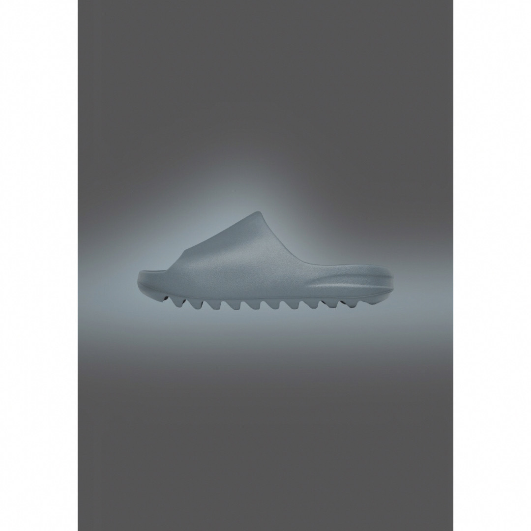 YEEZY（adidas）(イージー)の【新品 28.5】adidas YEEZY Slide SLATE MARINE メンズの靴/シューズ(サンダル)の商品写真