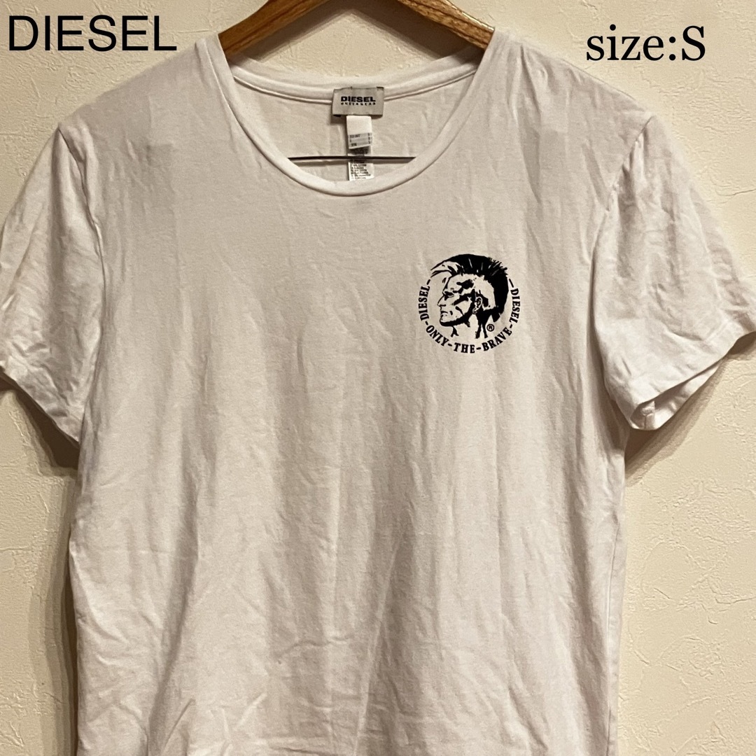 【複数割】ディーゼル　DIESEL 半袖Tシャツ　胸ワンポイント　白　Sサイズ | フリマアプリ ラクマ