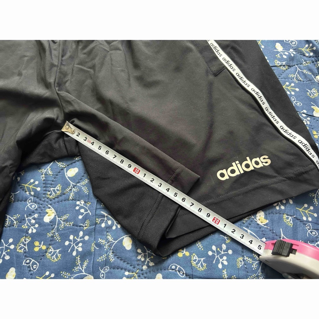 adidas(アディダス)のadidas ハーフパンツ レディースのパンツ(ハーフパンツ)の商品写真