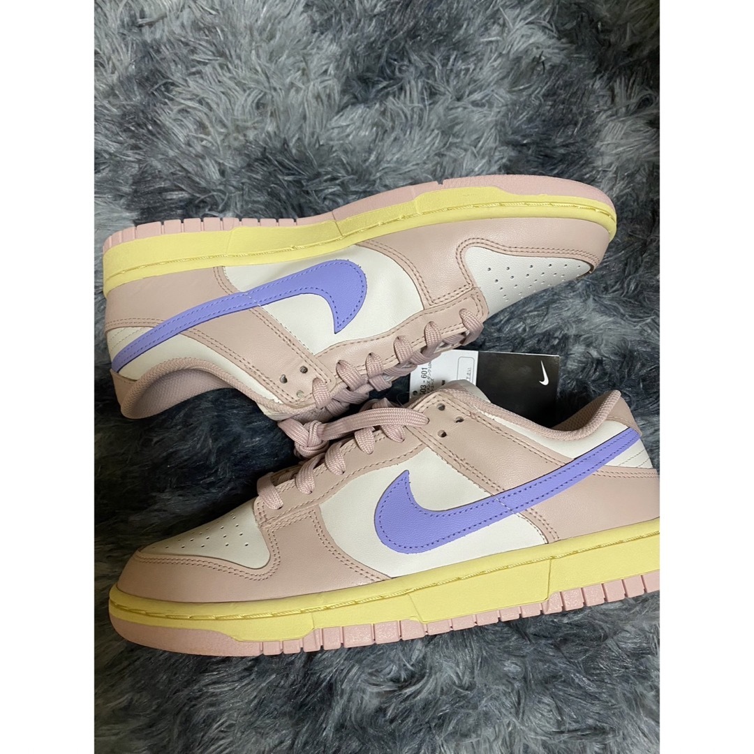 NIKE スニーカー