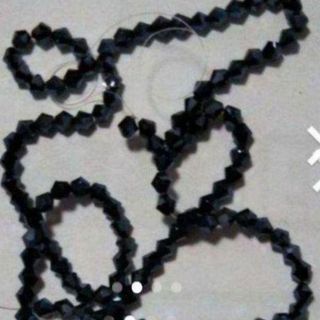 ハンドメイドパーツキラキラ紺色水晶玉ビーズ長さ48cmご必要な方いかがですか？(各種パーツ)