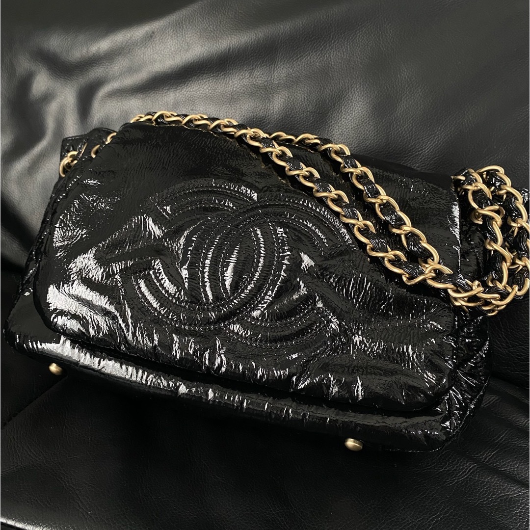 極美品　CHANEL パテントレザー　ダブルチェーン　ショルダーバッグ