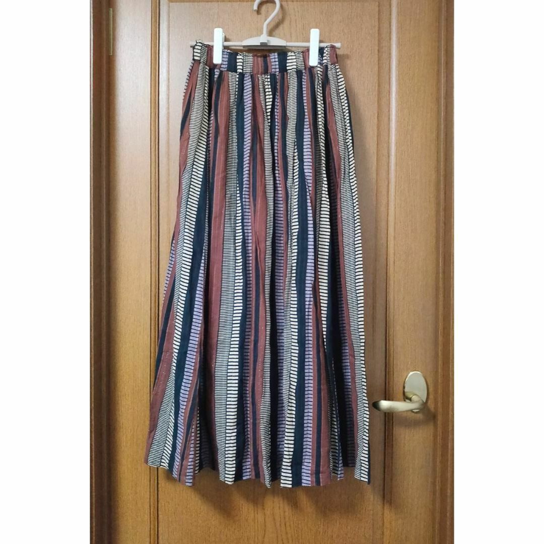 SHIPS(シップス)の【SHIPS別注】UHURU プリントバリエーションスカート レディースのスカート(ロングスカート)の商品写真