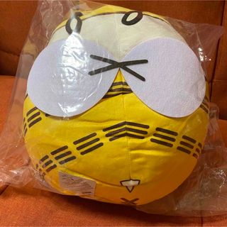 遊ハち お昼寝クッション ぬいぐるみ ハチ タグ付き 新品の通販 by