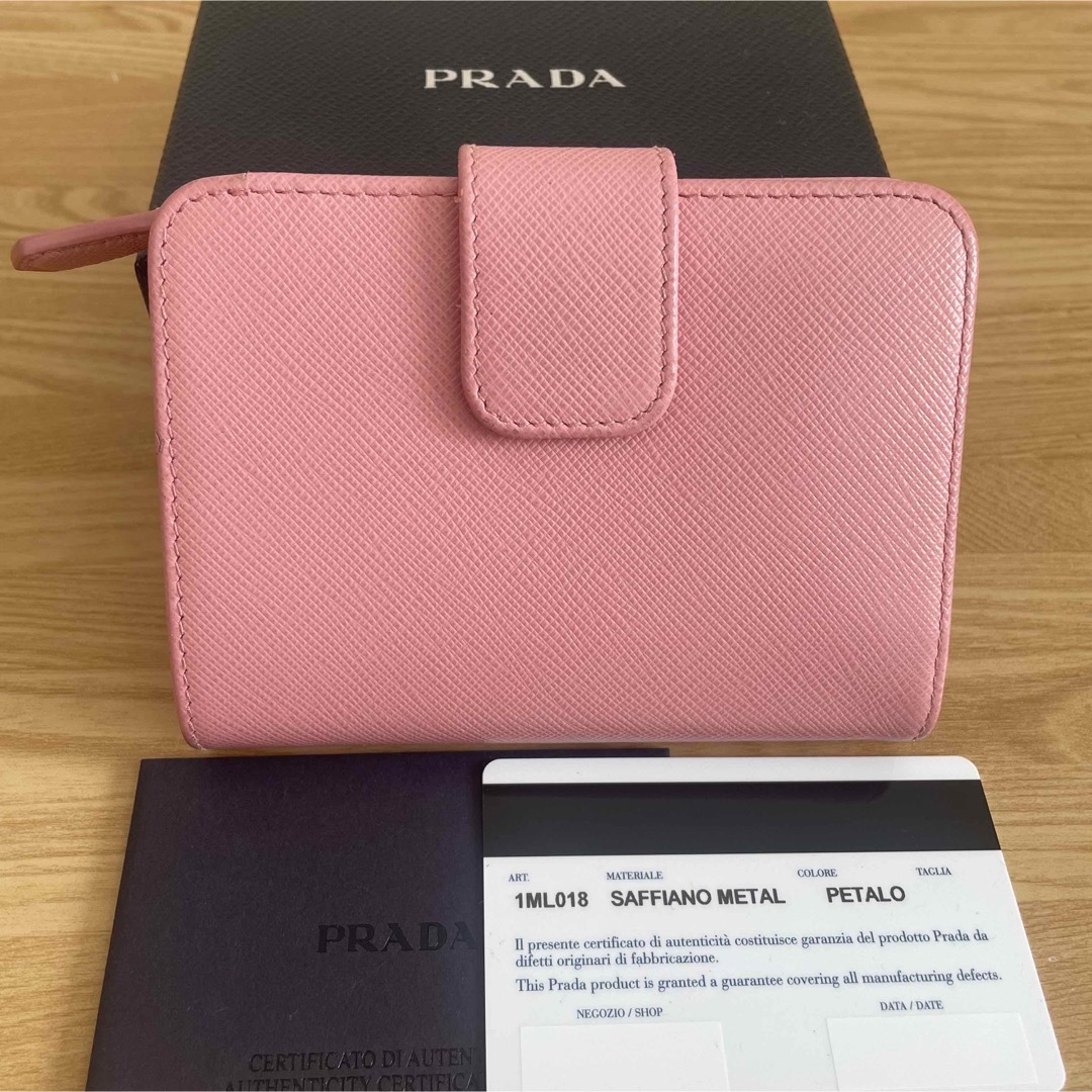 美品　PRADA プラダ　ミニ財布　折財布　ファスナー　サフィアーノ