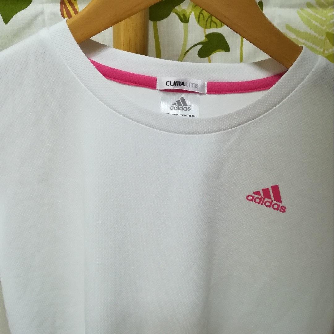 adidas(アディダス)の✨adidas アディダス ピンク色のTシャツMサイズ レディースのトップス(Tシャツ(半袖/袖なし))の商品写真