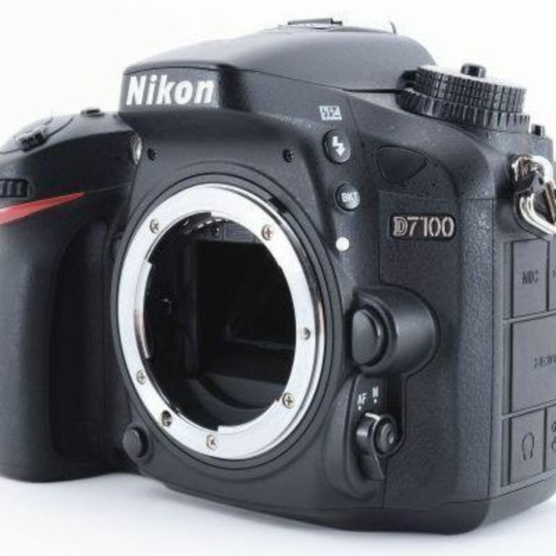 ニコン Nikon D7100 デジタル一眼レフ《元箱・バッテリー２個付き》
