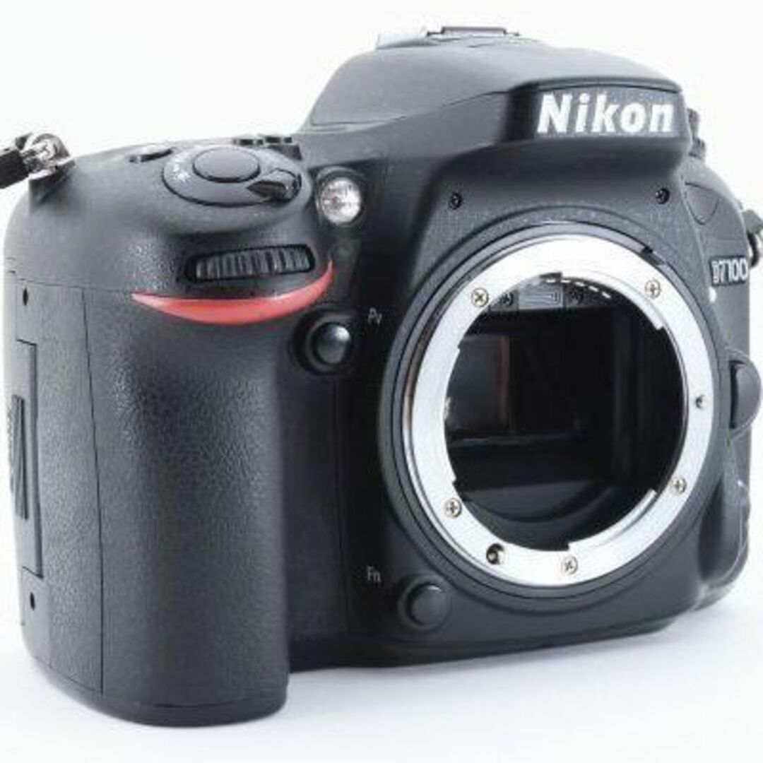 ニコン Nikon D7100 デジタル一眼レフ《元箱・バッテリー２個付き》