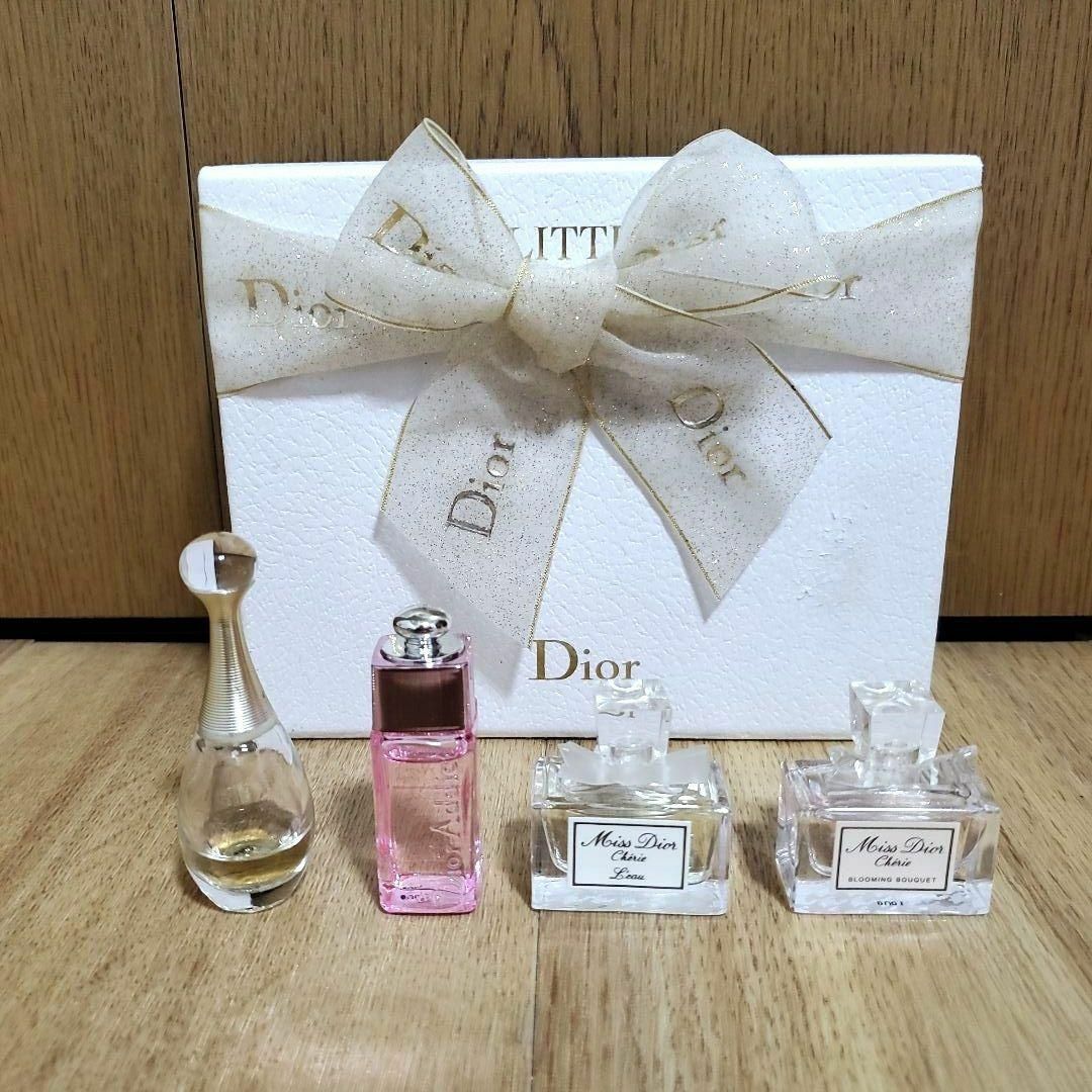 Christian Dior(クリスチャンディオール)のクリスチャンディオール  Christian Dior　ミニ香水　４点セット コスメ/美容の香水(香水(女性用))の商品写真