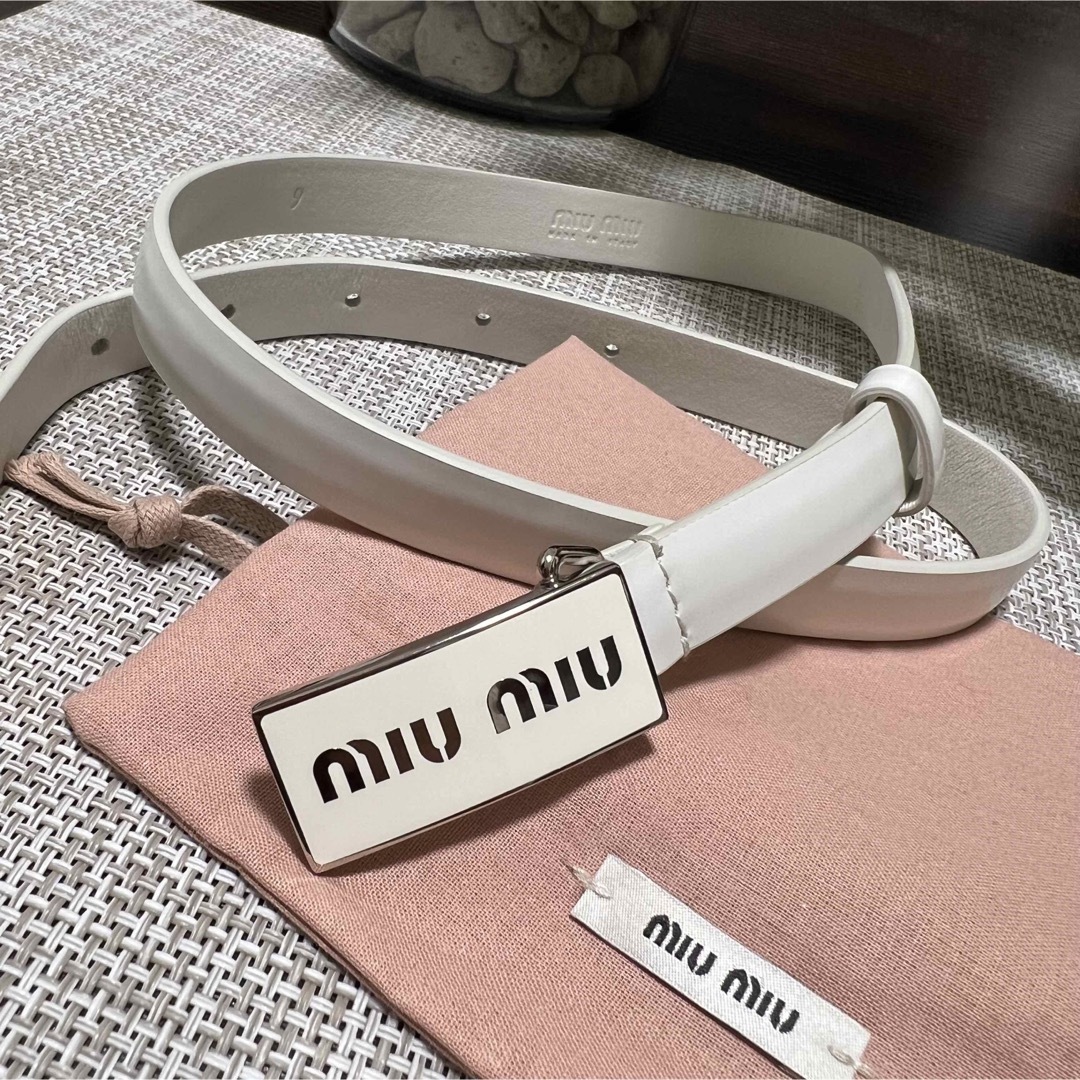 miu miu ミュウミュウ ベルト ホワイト 袋付き