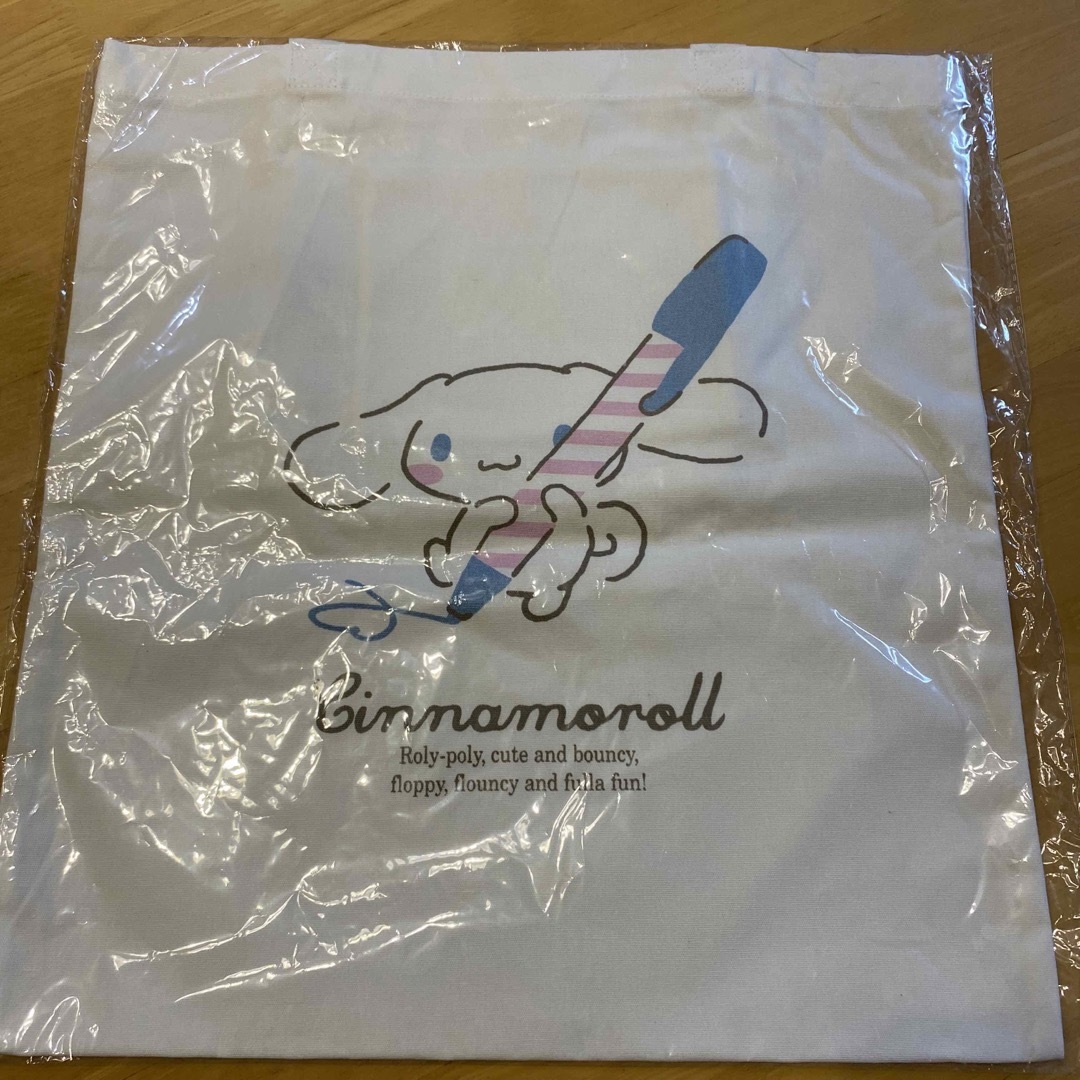 シナモロール(シナモロール)のサンリオ　シナモロール　トートバッグ　帆布スクエアトートバッグ　綿 レディースのバッグ(トートバッグ)の商品写真