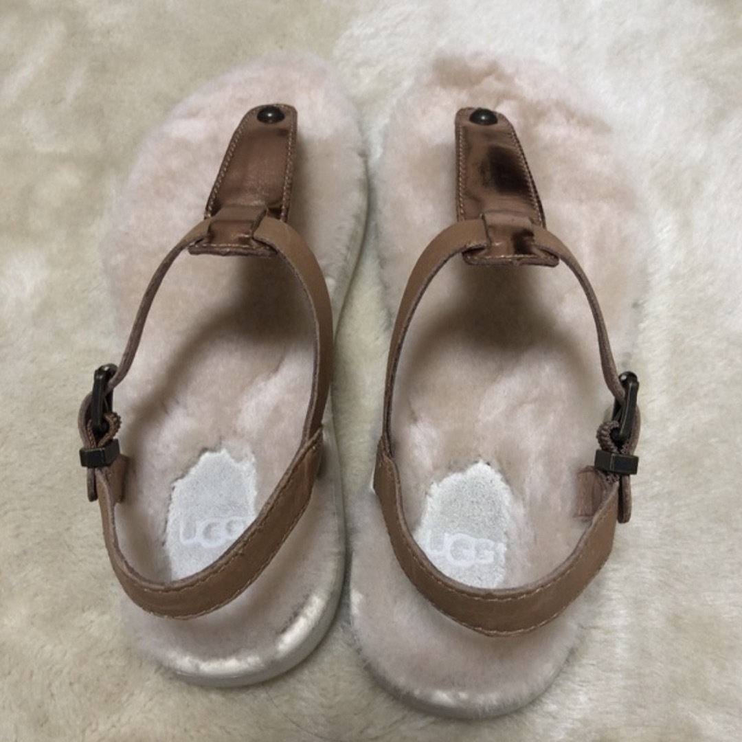 UGG 新品　サンダル　サイズ5