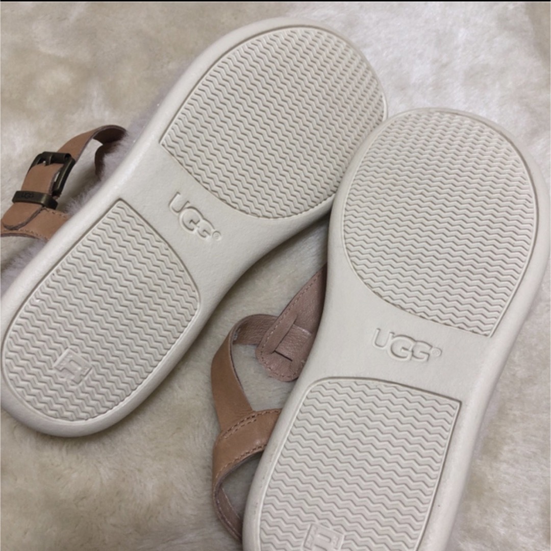 UGG 新品　サンダル　サイズ5